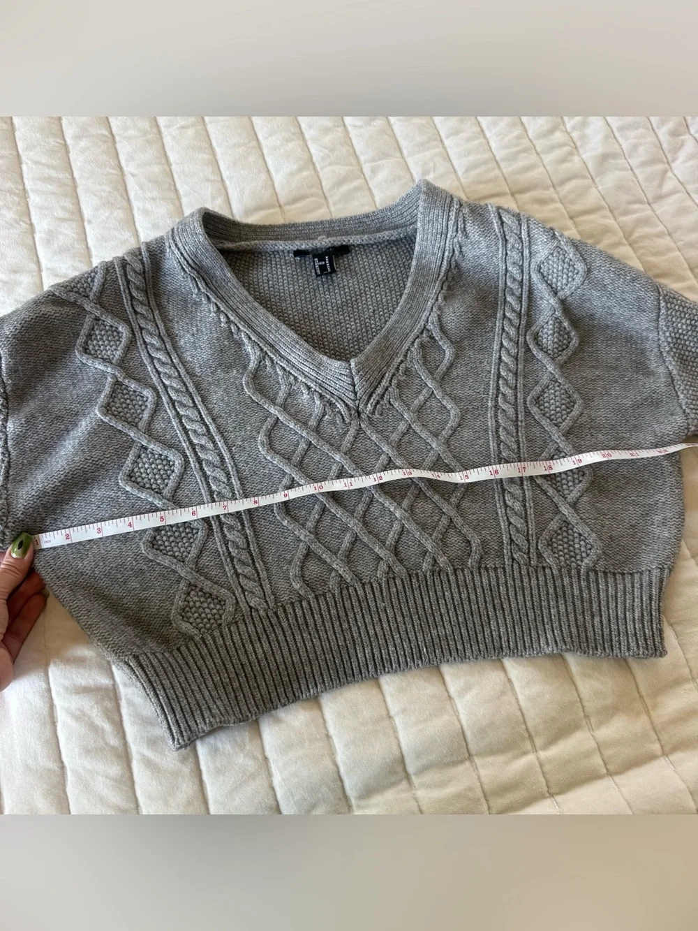 Preppy capsule wardrobe dark academia minimalist gray cable knit cropped sweater